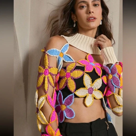 Floral crochet knit sweater mock turtleneck neck rainbow multicolor cropped NWT - Picture 6 of 6